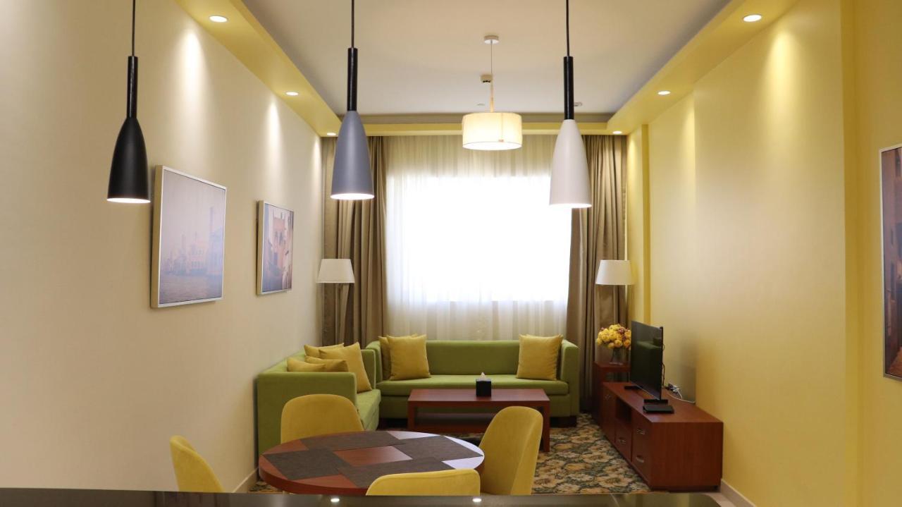 Al Riyadh Hotel Apartments Abu Dhabi Exterior photo