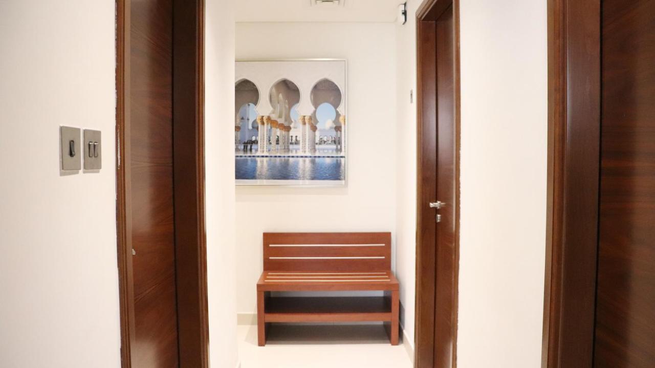 Al Riyadh Hotel Apartments Abu Dhabi Exterior photo