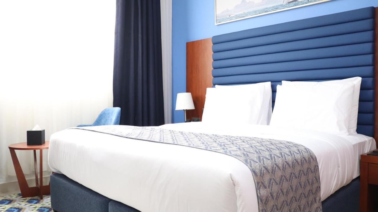 Al Riyadh Hotel Apartments Abu Dhabi Exterior photo
