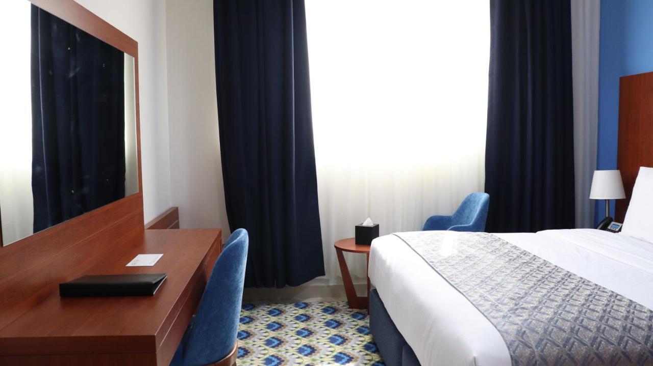 Al Riyadh Hotel Apartments Abu Dhabi Exterior photo